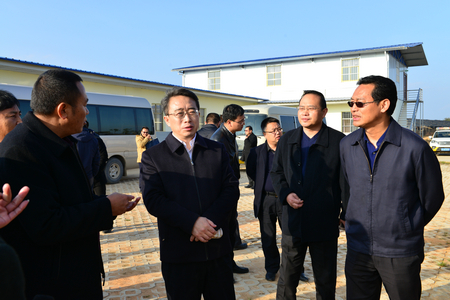 4、听取和叶合作社的助农扶贫工作汇报