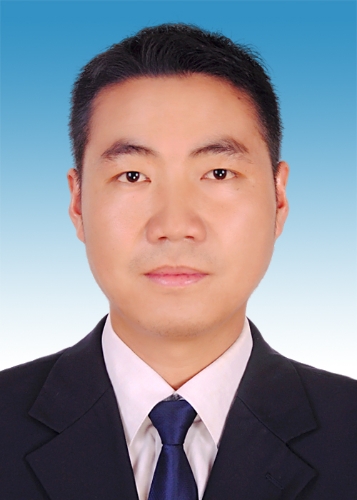 杨利华  副校长