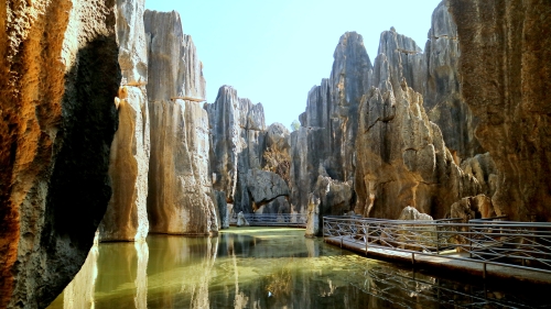 剑峰池（赵国洪摄）