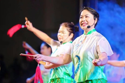 文艺表演
